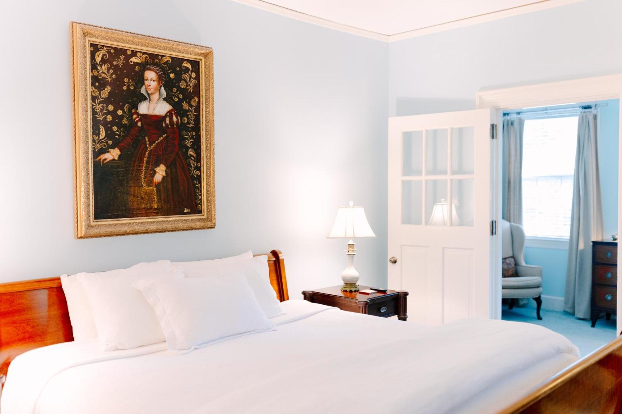 The Morehead Inn Charlotte Room photo
