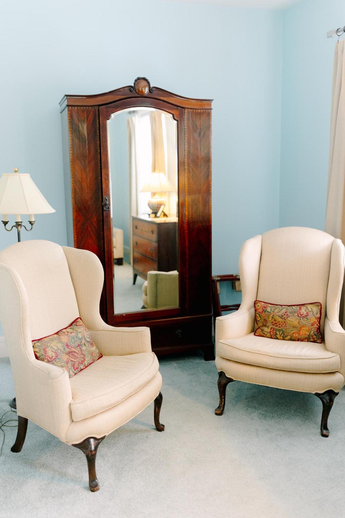 The Morehead Inn Charlotte Room photo